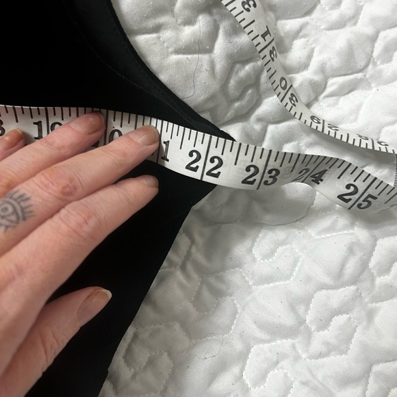 Lauren Ralph Lauren Velvet-Crepe
Sleeveless Jumpsuit 18 Black - Picture 6 of 16